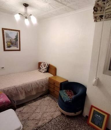 Charming Three Bedroom Apartment In Alcoi מראה חיצוני תמונה
