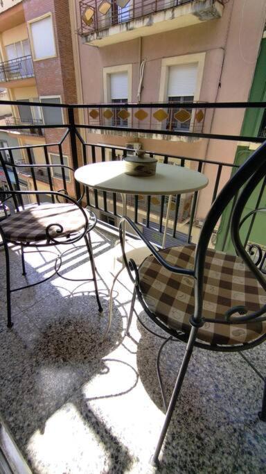 Charming Three Bedroom Apartment In Alcoi מראה חיצוני תמונה